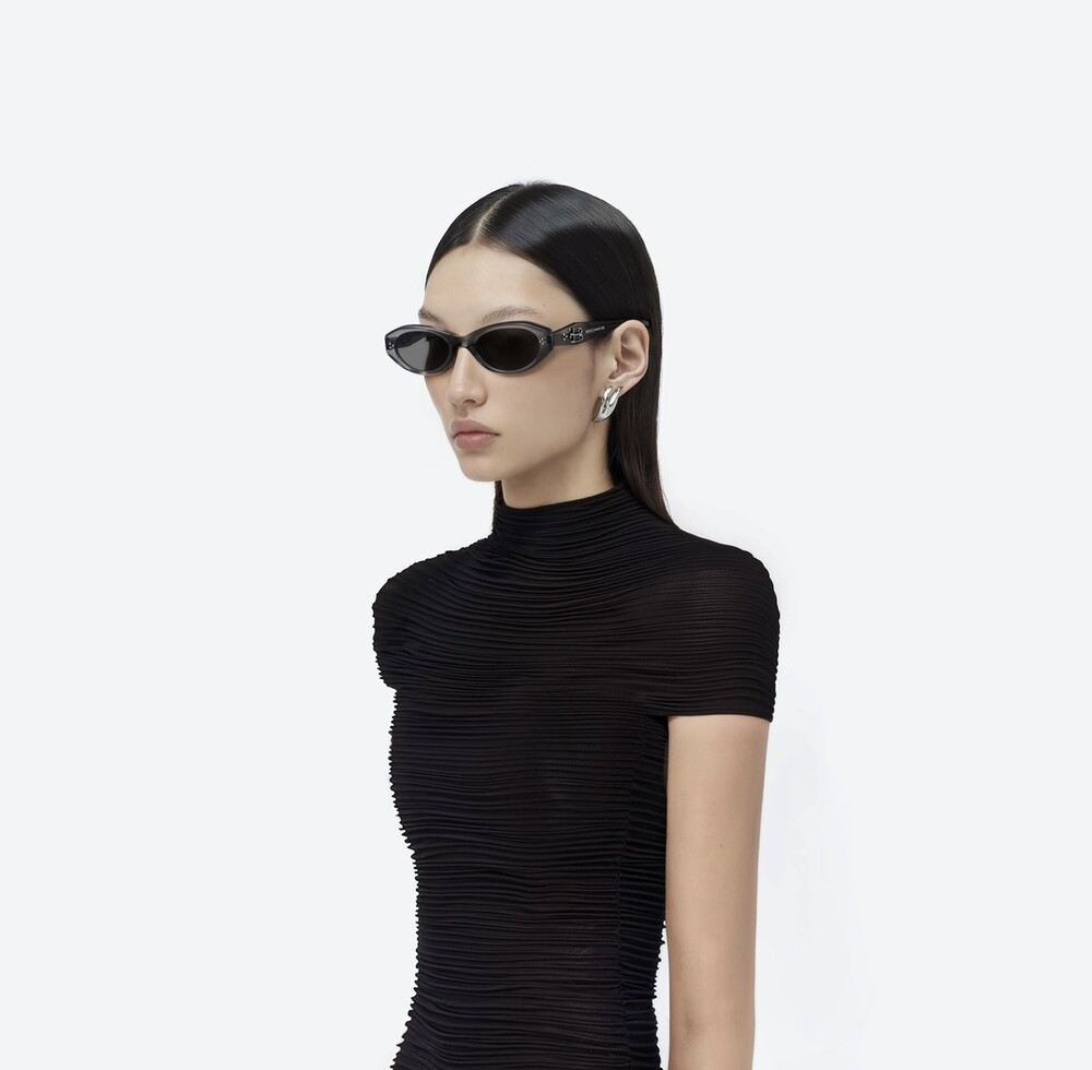 [럭스유] 젠틀몬스터 뱀프 GC12 선글라스 그레이 GQHYEV73KXYT