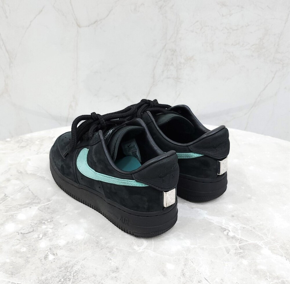 [럭스유] 230 / 나이키 X 티파니앤코 에어포스1 로우