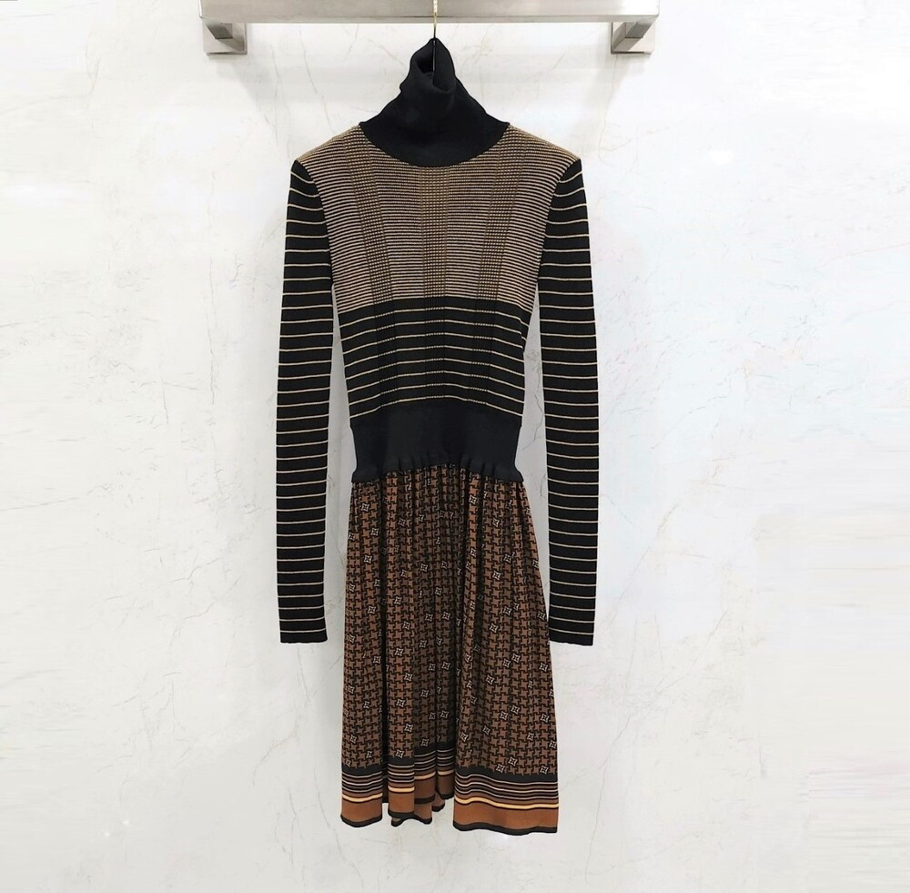 [럭스유] XS / 루이비통 모노그램 니트 원피스