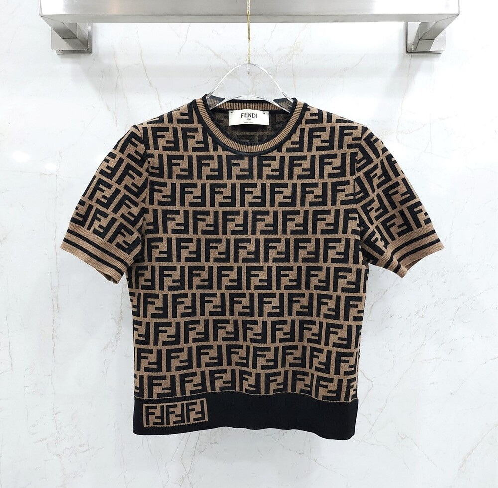 [럭스유] 36 / 펜디 FF 모티프 패브릭 스웨터 니트 FZY702