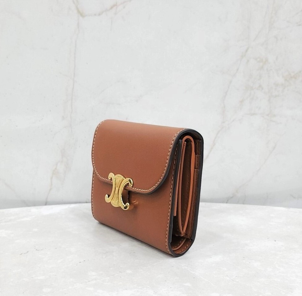 [럭스유] 셀린느 스몰 트리옹프 플랩 지갑 10D783BZG