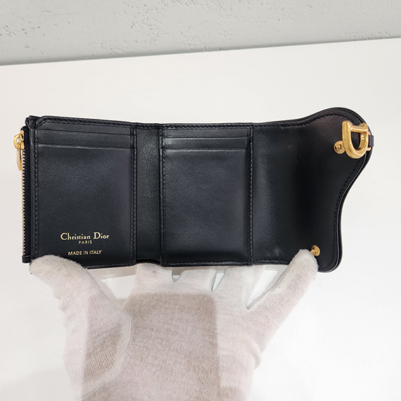 디올 오블리크 새들 로투스 반지갑 25년 S5652CTZQ