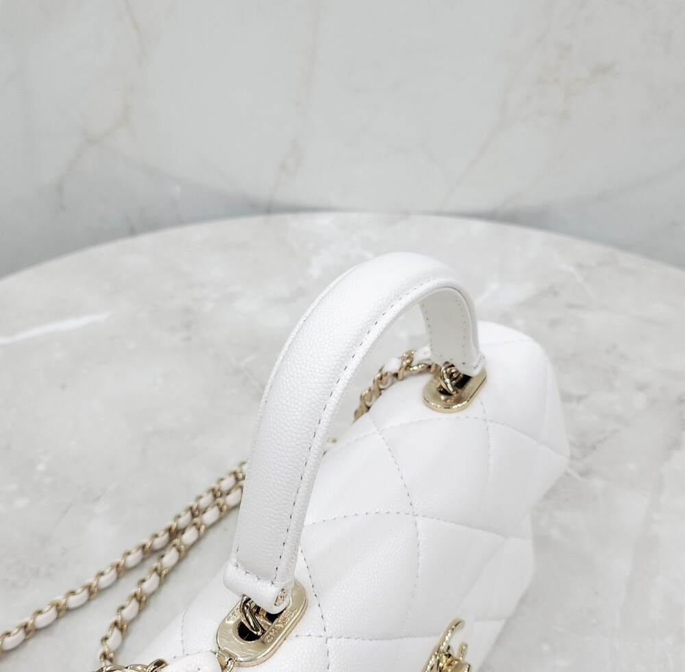 [럭스유] 샤넬 24P CC로고 레트로 트위스트 미듐 탑핸들 백 AS4711