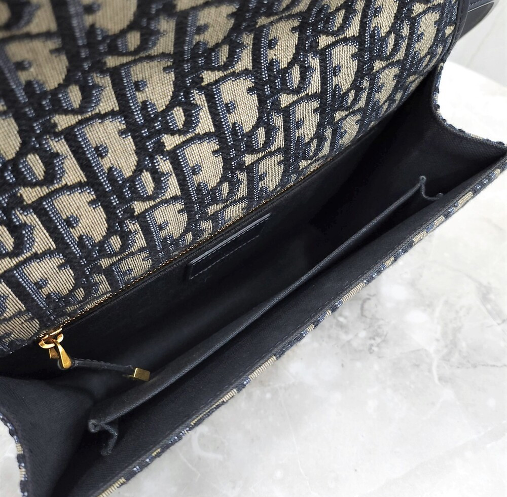 [럭스유] 디올 몽테인 30 오블리크 자카드 크로스백 M9203UTZQ