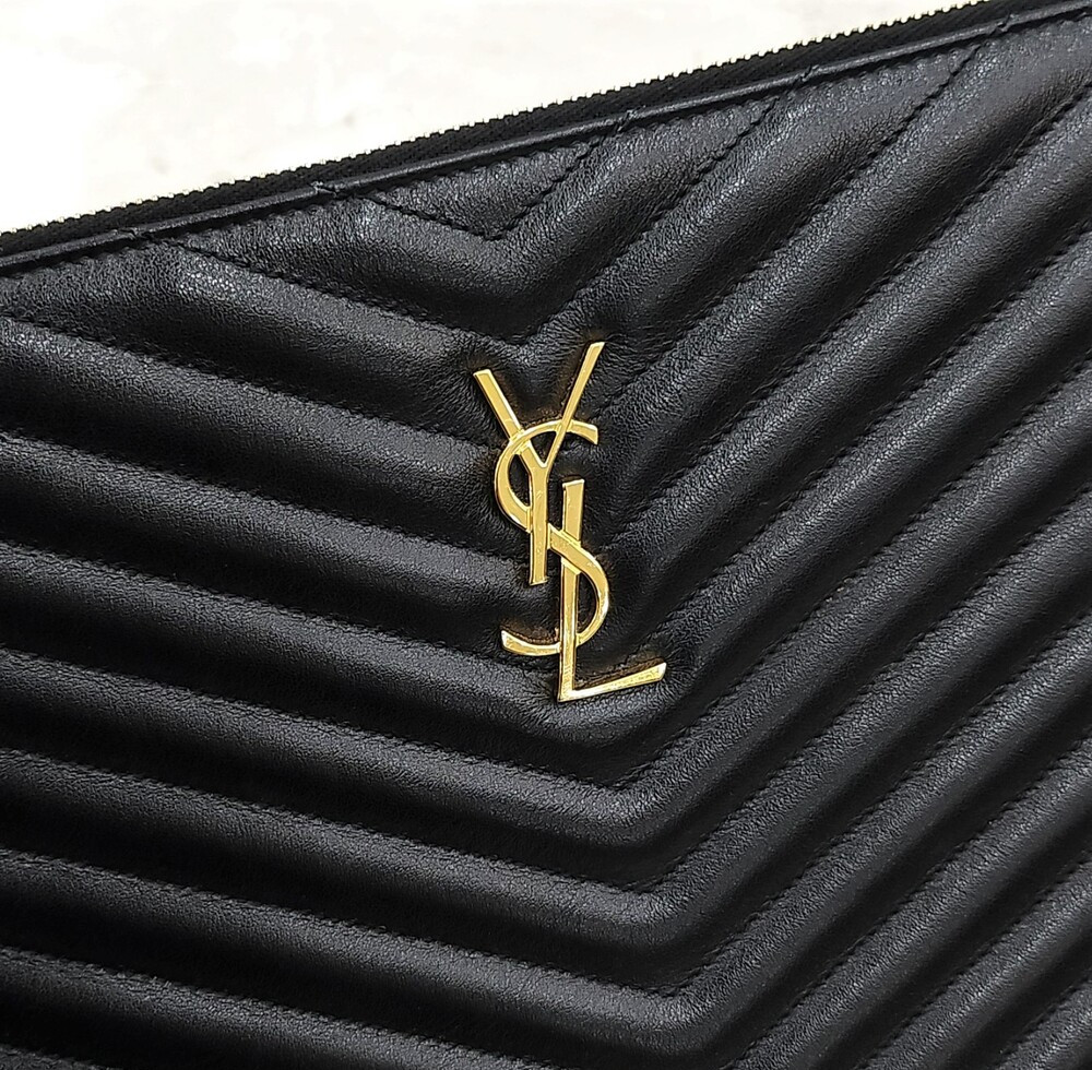 [럭스유] 생로랑 마틀라세 레더 스트랩 클러치 440222