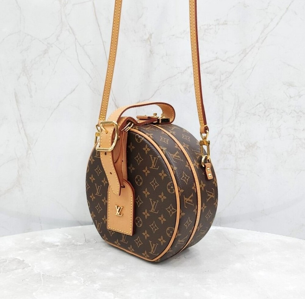 [럭스유] 루이비통 쁘띠뜨 부아뜨 샤포 모노그램 크로스백 M43514