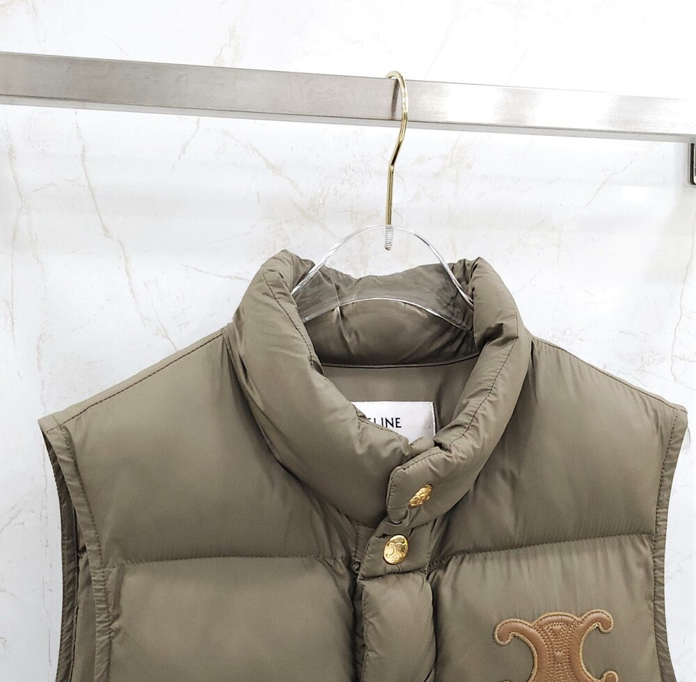 [럭스유] (새상품) 34 / 셀린느 퀄티드 베스트 나일론 패딩 조끼 카키 2W987906V