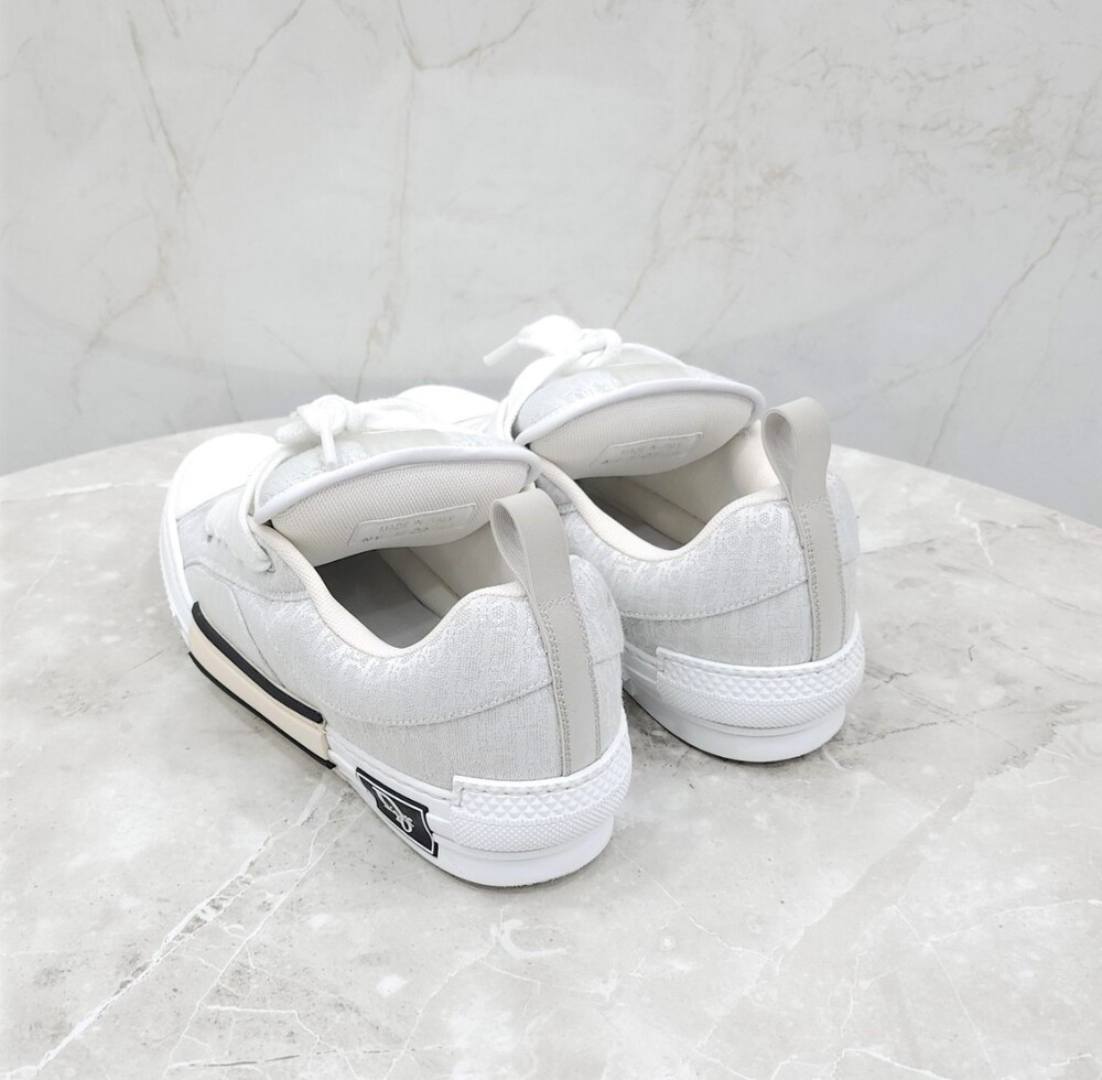 [럭스유] 41 / 디올 오블리크 스케이터 B23 스니커즈