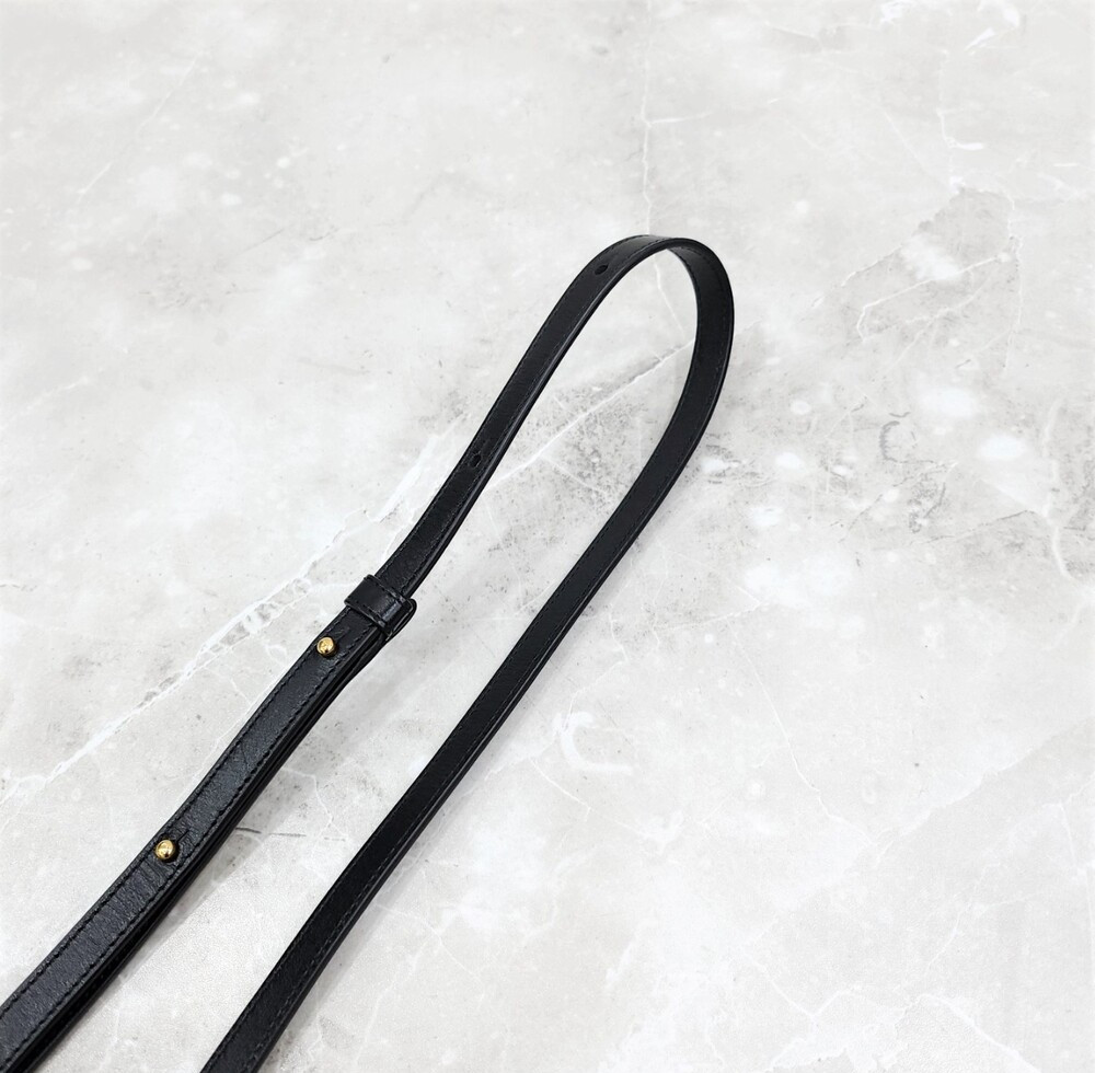 [럭스유] 셀린느 퀴르 트리오페 오벌 펄스 숄더백 10I703DPQ