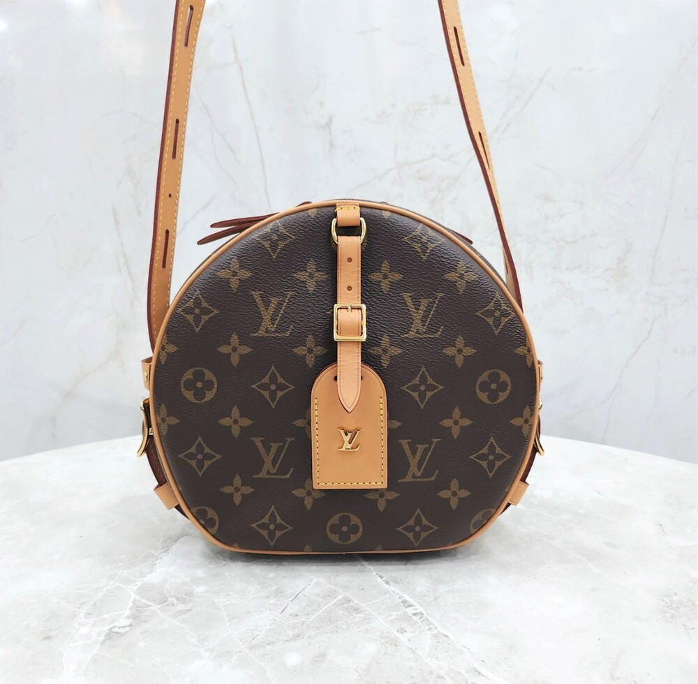 [럭스유] 루이비통 부아뜨샤포 수플 모노그램 크로스백 M45647