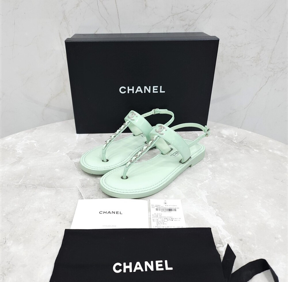 [럭스유] (새상품) 35 / 샤넬 CC로고 체인 T 스트랩 플립플랍 샌들 G38221