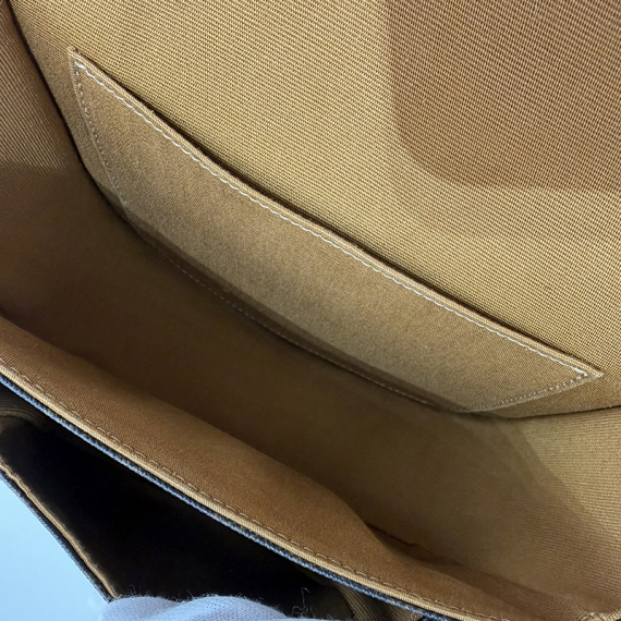 셀린느 트리옹프 폴코백 탄 미디움 숄더백 191502