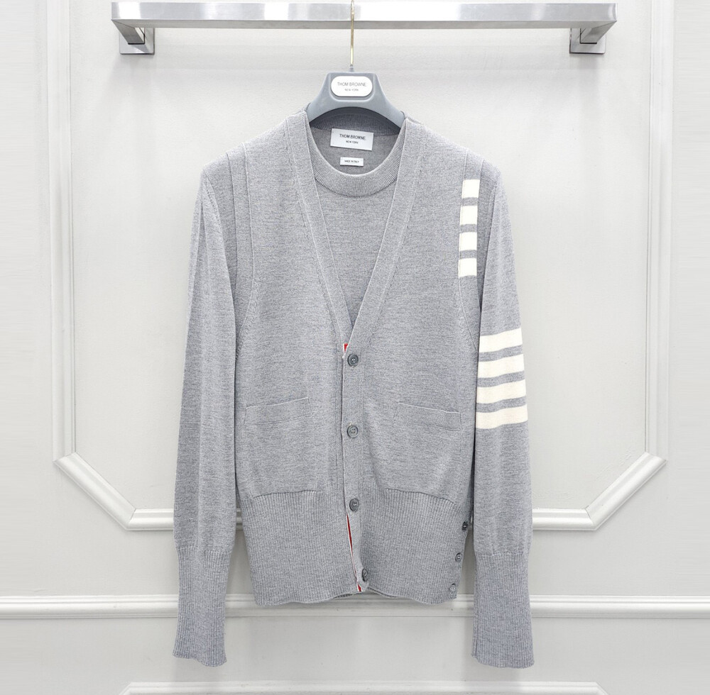[럭스유] 2 / 톰브라운 사선완장 메리노울 베스트 니트 가디건