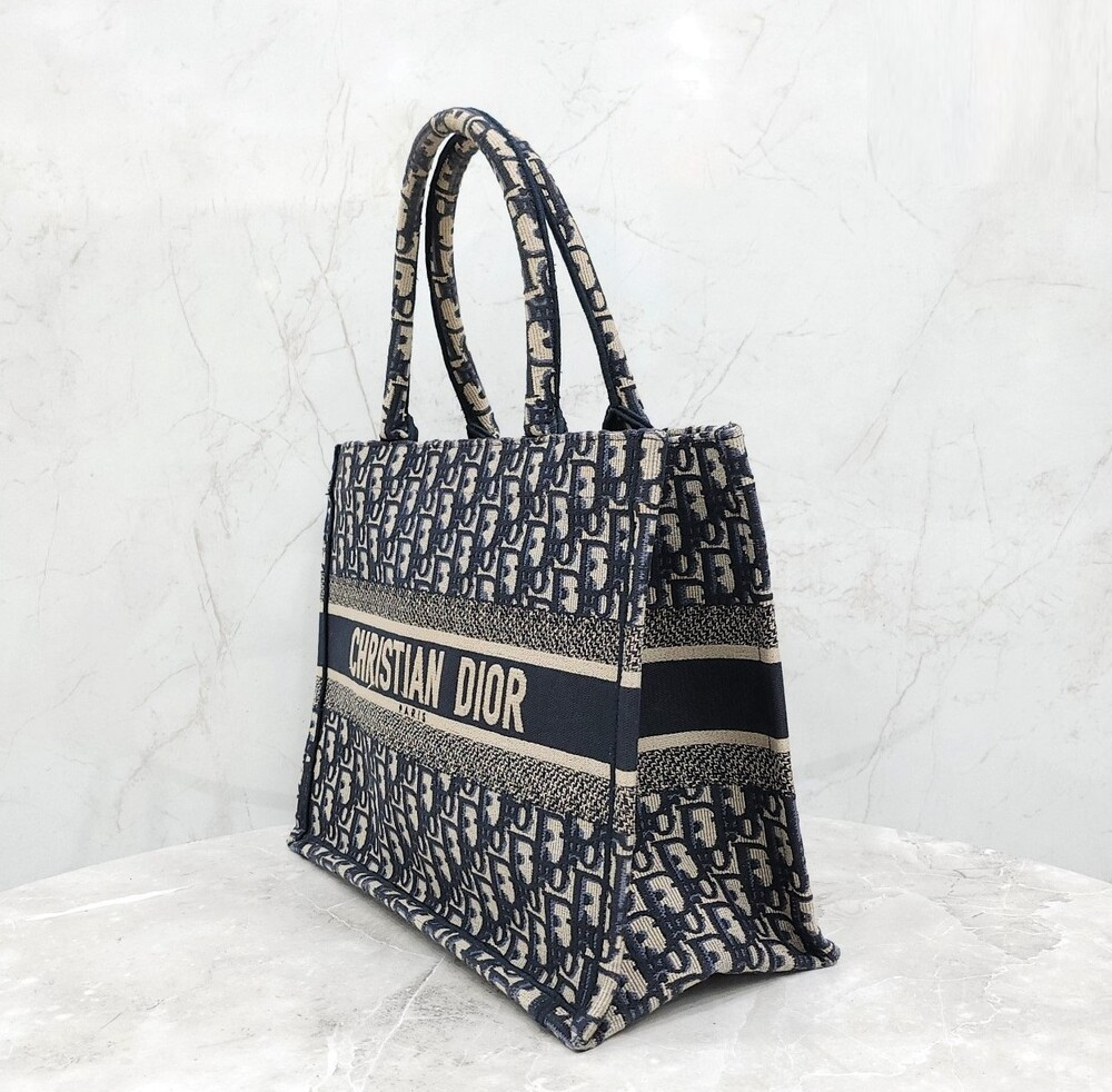 [럭스유] 디올 오블리크 북토트 미디엄 백 에크루 블루 M1296ZRIW