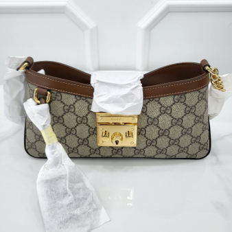 [미다스] 구찌 GG 수프림 패들락 스몰 숄더백 811705 새상품