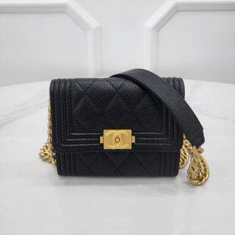 [미다스] 샤넬 캐비어 보이 플랩 체인 미니백 금장 AP2206 31번대