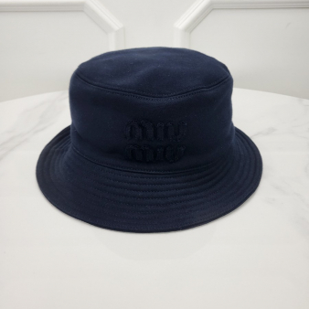 [미다스] 미우미우 로고 코튼 버킷햇 네이비 5HC196
