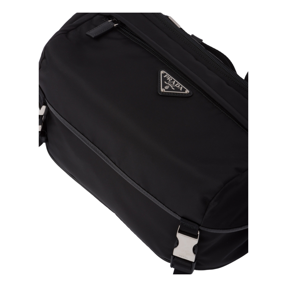 프라다 리나일론 삼각로고 바이커백 블랙 M 2VH994 2DMG F0002