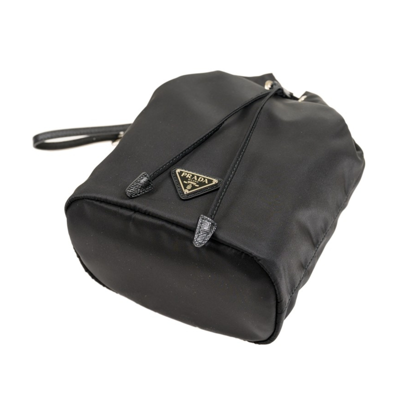 프라다 삼각로고 스트랩 파우치 블랙 1NS369 R067 F0002