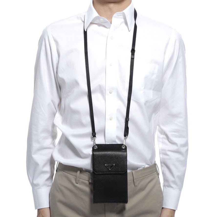 프라다 삼각로고 사피아노 레더 폰케이스 블랙 2ZH068 053 F0002