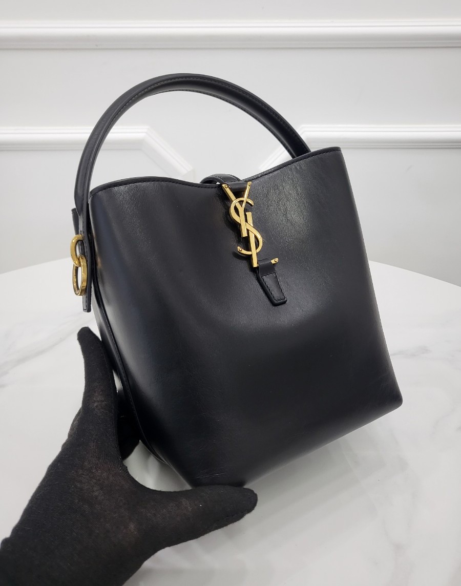 [미다스] 생로랑 LE 37 스몰 버킷백 749036