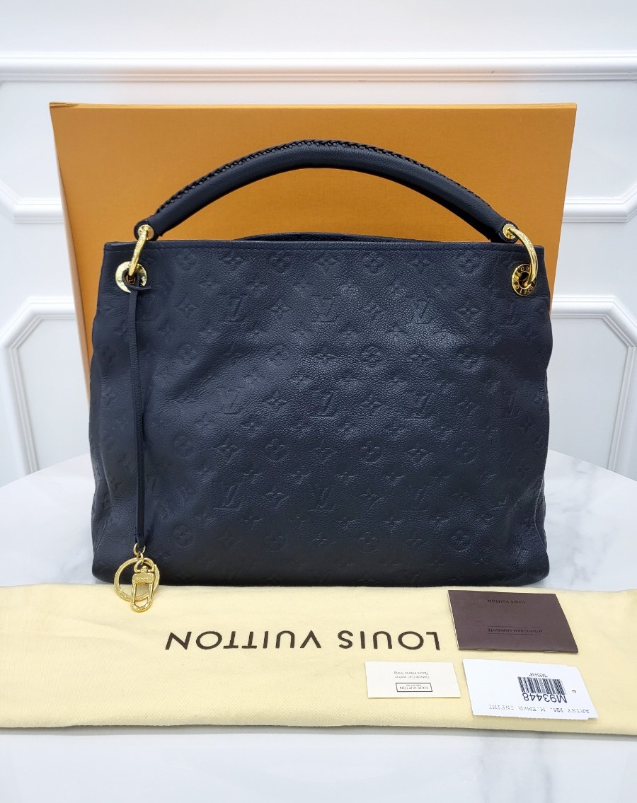 [미다스] 루이비통 앗치 MM 앙프렝뜨 숄더백 다크네이비 M93448