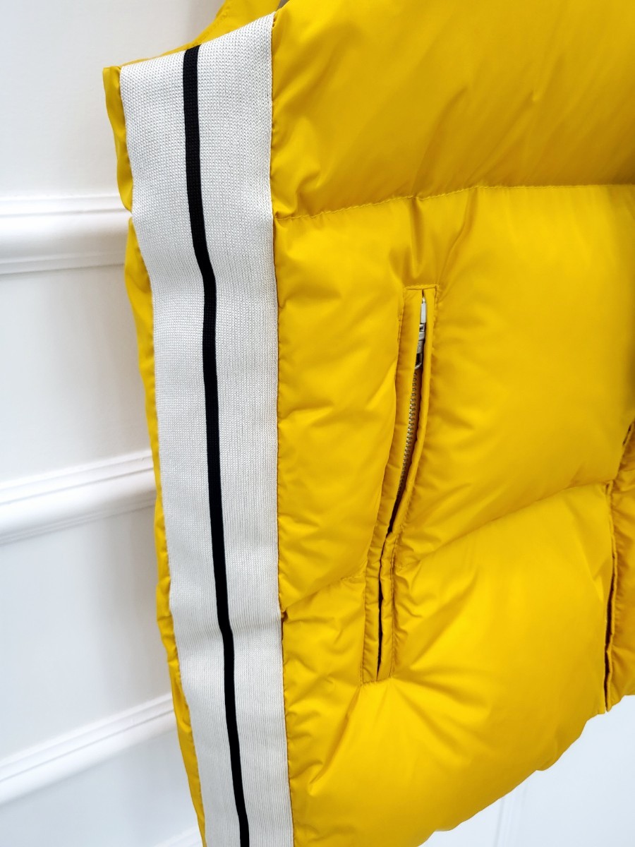 [미다스] 몽클레어 지니어스 팜엔젤스 로드맨 다운베스트 3 옐로우