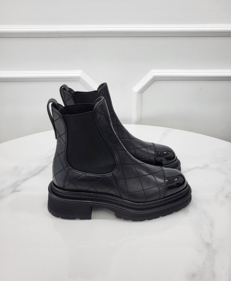 [미다스] 샤넬 카프스킨 페이던트 앵클 부츠 36C G45087