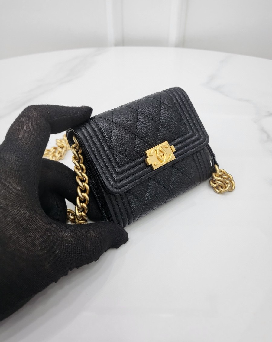 [미다스] 샤넬 캐비어 보이 플랩 체인 미니백 금장 AP2206 31번대