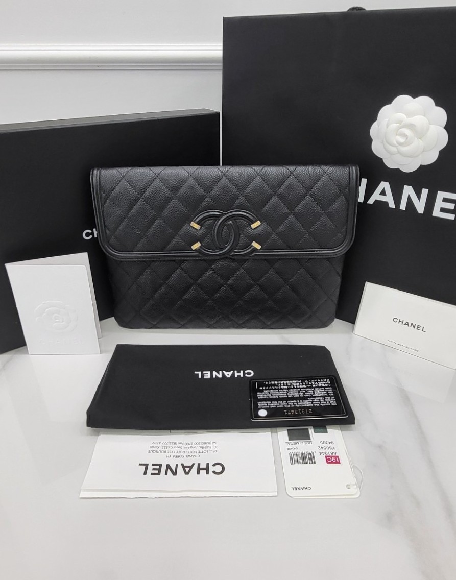 [미다스] 샤넬 코스메틱 플랩 클러치 A81944