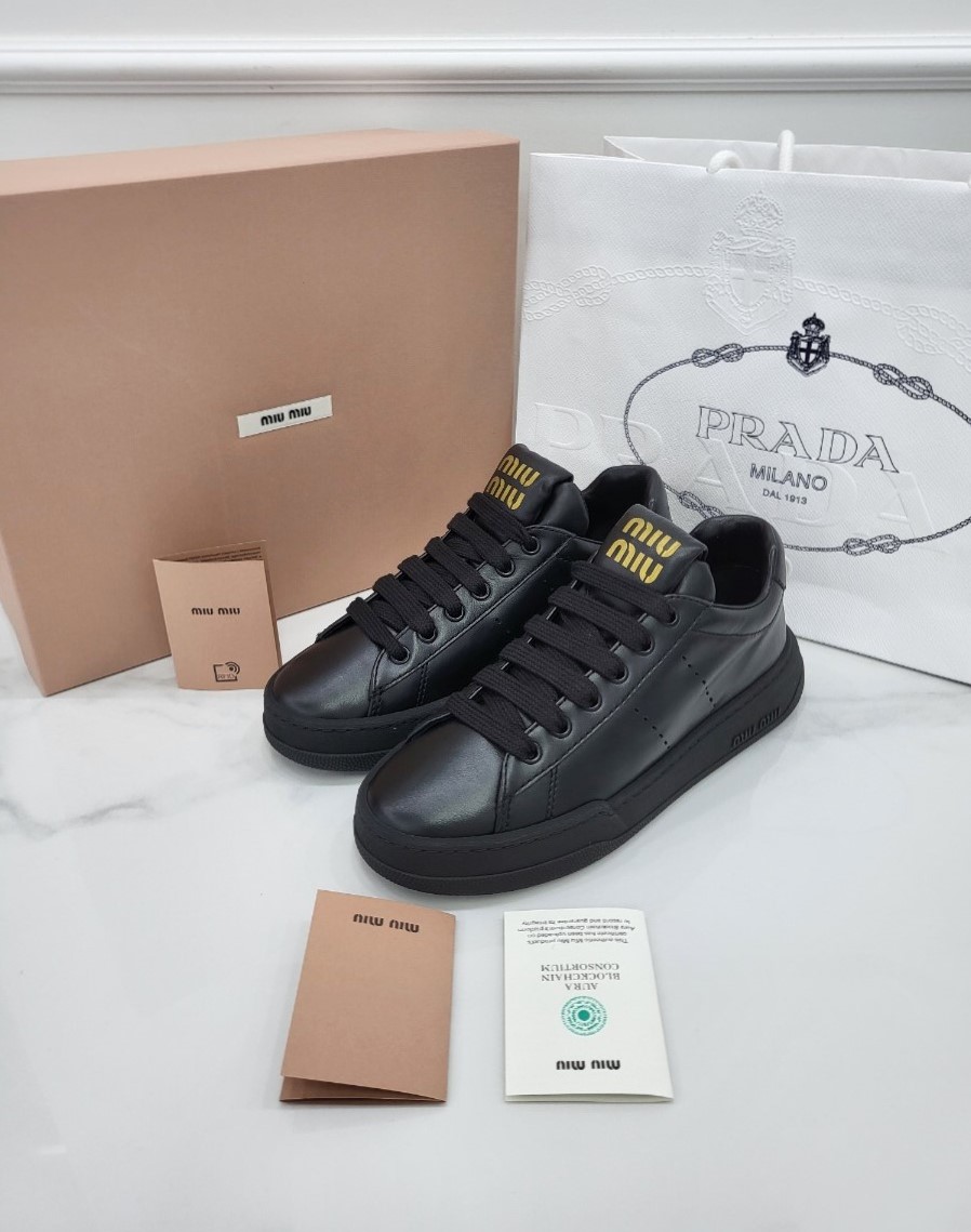 [미다스] 미우미우 레더 트레이너 스니커즈 5E916D 36