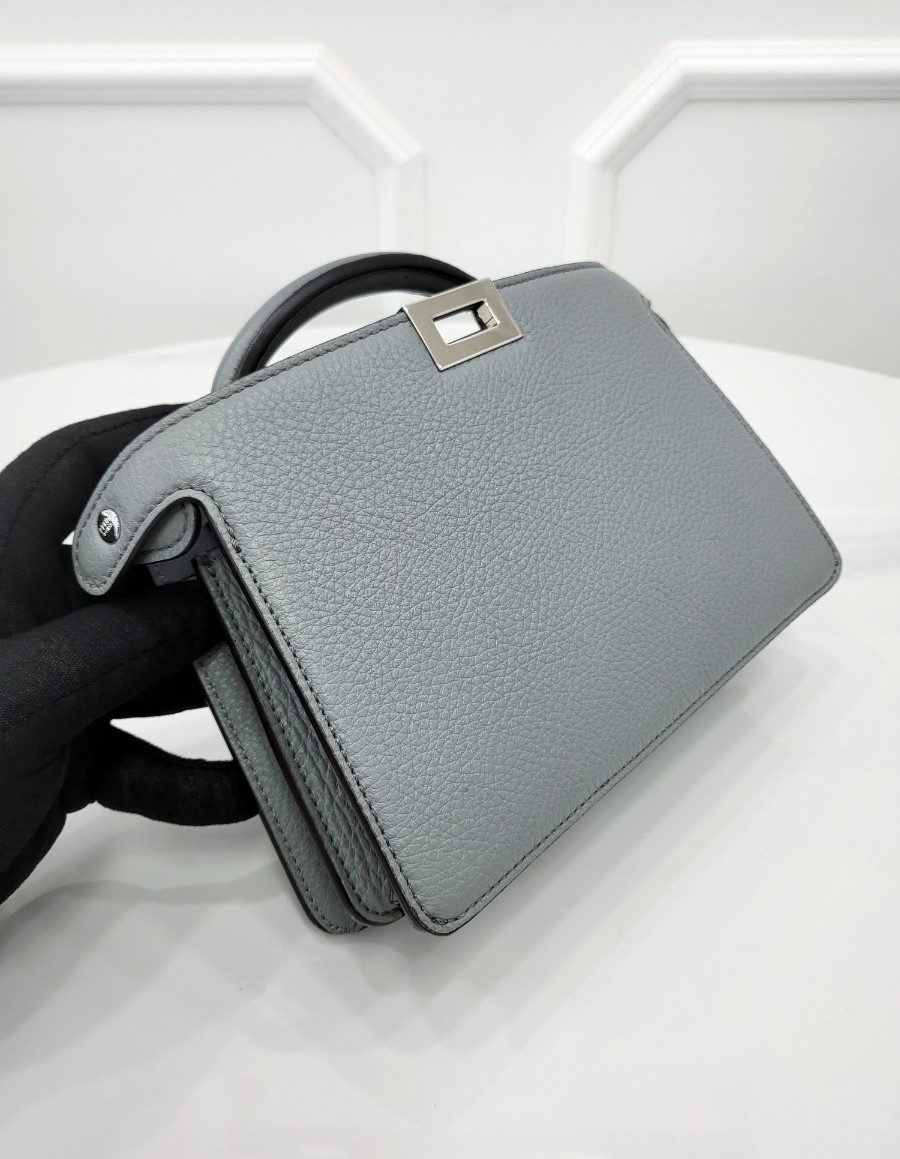 [미다스] 펜디 피카부 아이씨유 엑스 크로스백 그레이 7VA582