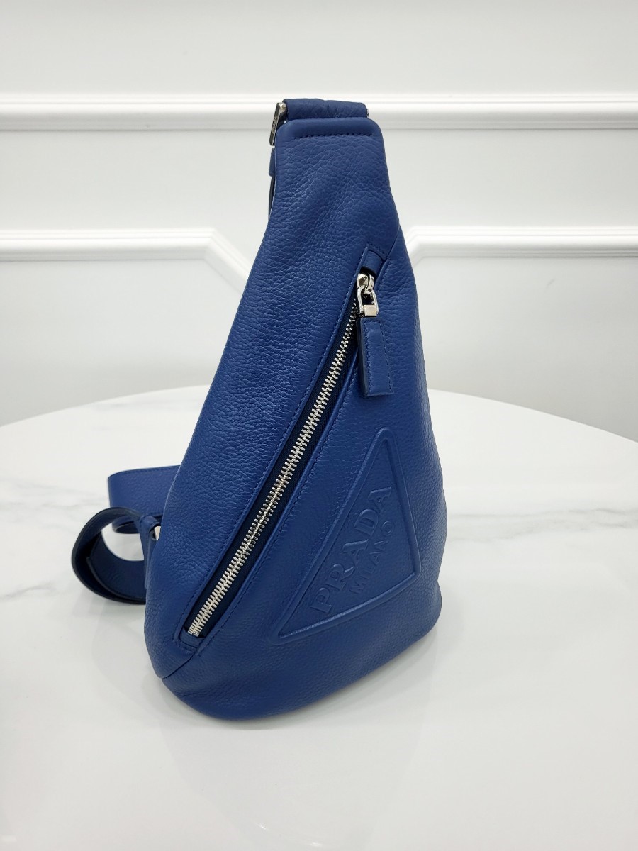 [미다스] 프라다 로고 레더 슬링백 2VZ098