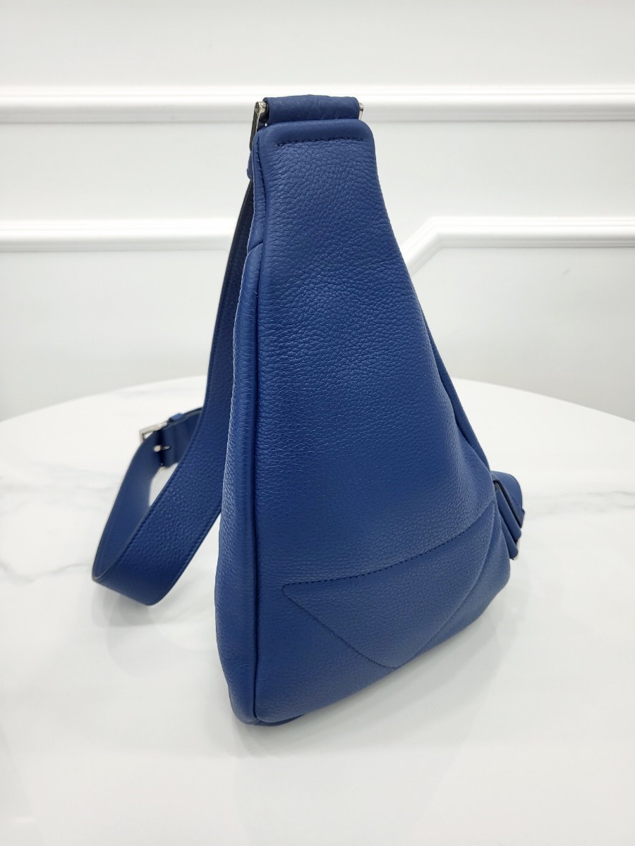 [미다스] 프라다 로고 레더 슬링백 2VZ098