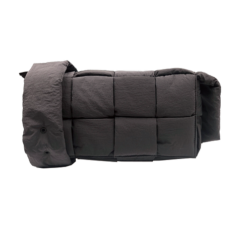 [미다스] 보테가베네타 패딩 패디드 카세트백 폰단테 628951