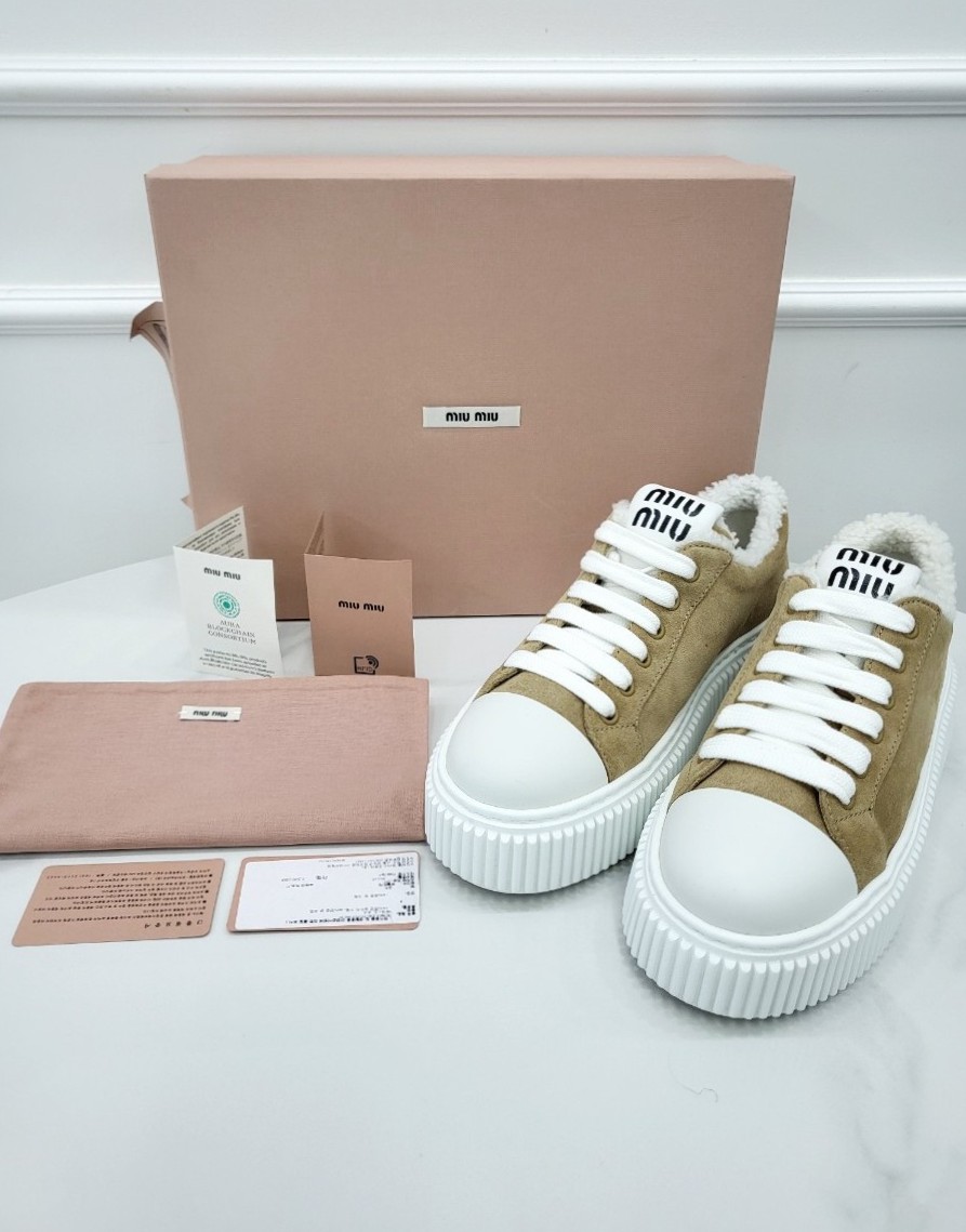 [미다스] 미우미우 시어링 디데일 스웨이드 스니커즈 5E986D 37