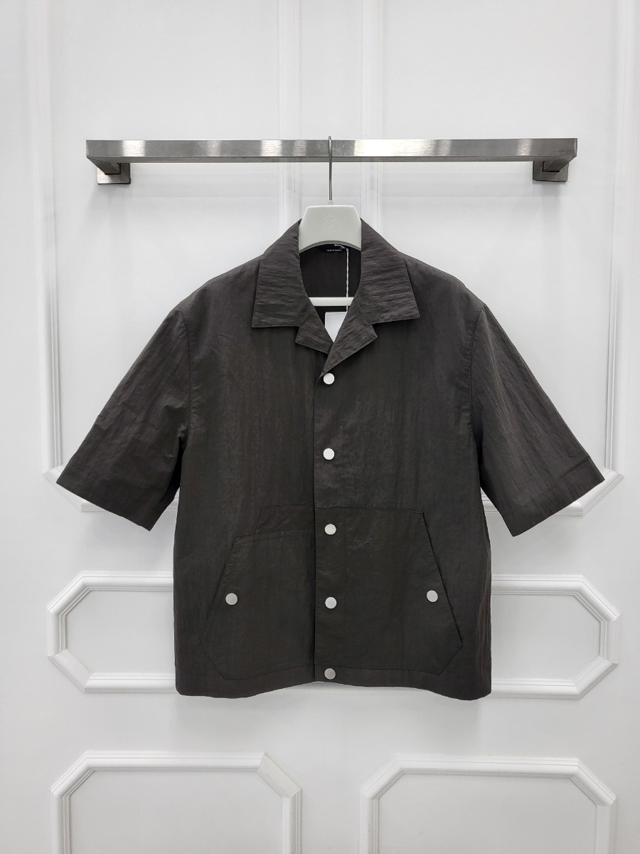 []미다스] 에르메스 남성 반팔 오버 스냅 셔츠 H452400HG5K48 블랙