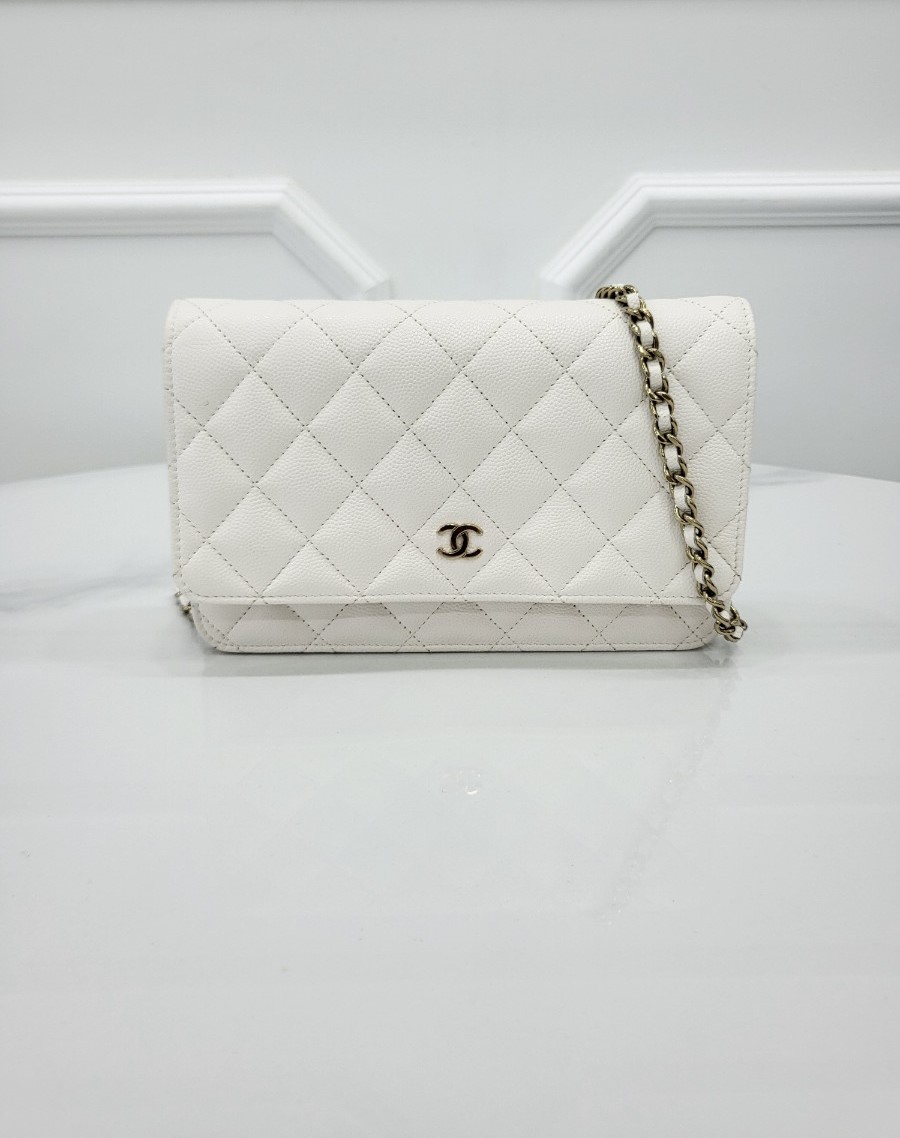 [미다스] 샤넬 클래식 WOC 캐비어 화이트 샴페인골드 내장칩 AP0250